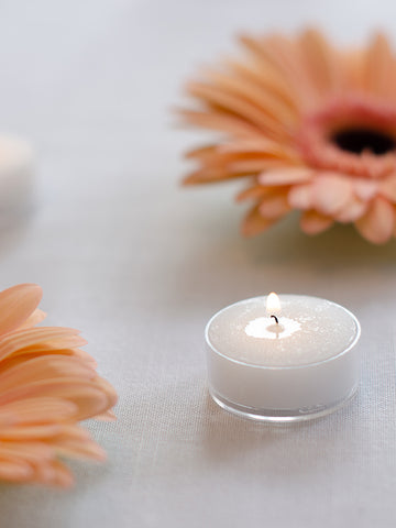 Yummi Candles - Clear Cup Tealights - Lifestyle - 1