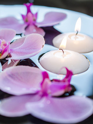 Yummi Candles - 1.75" Floating Candles - Lifestyle - 3